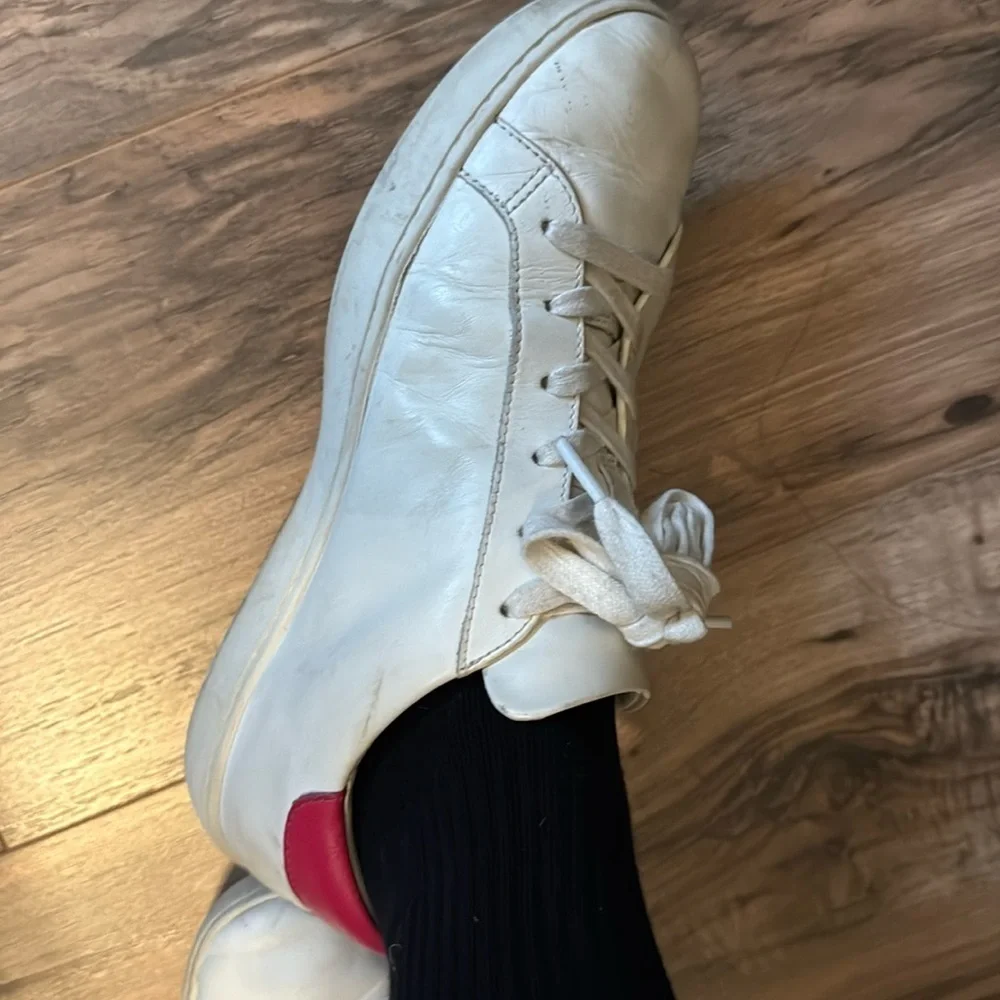Tory Burch lace up sneaker size 9M